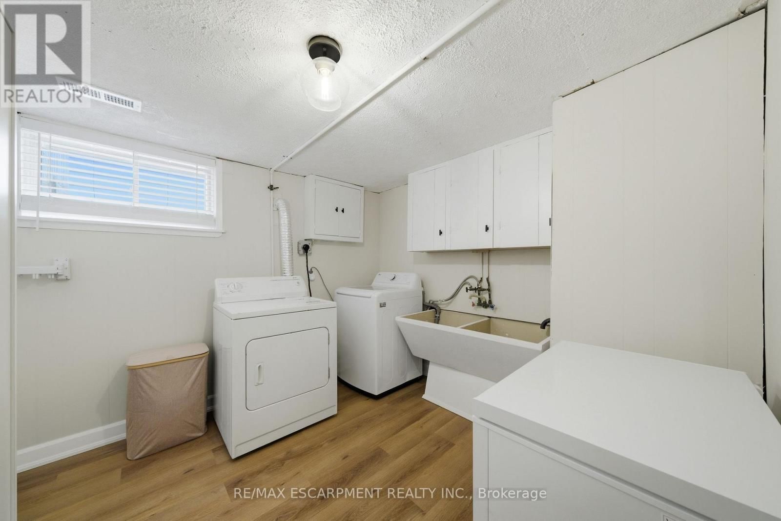 752 NINTH AVENUE Image 21