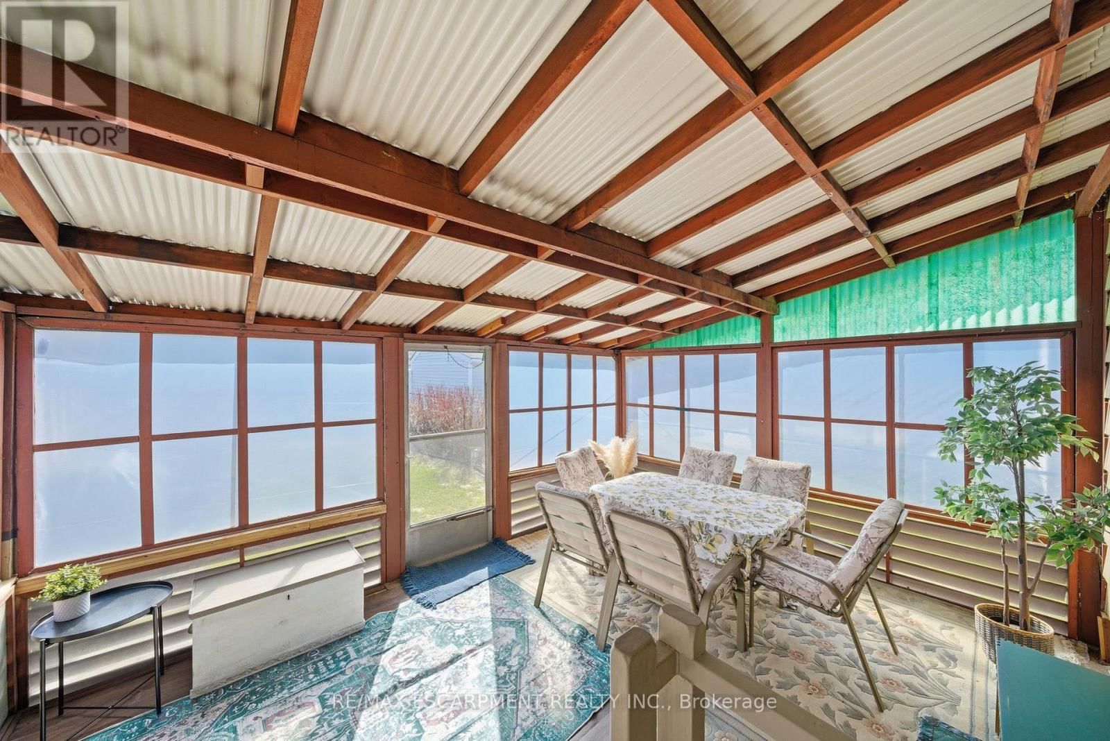 752 NINTH AVENUE Image 23