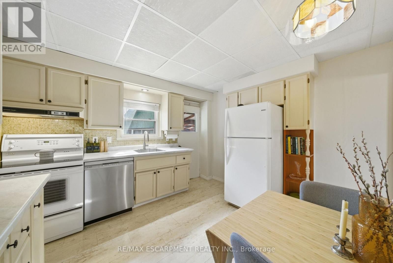752 NINTH AVENUE Image 3