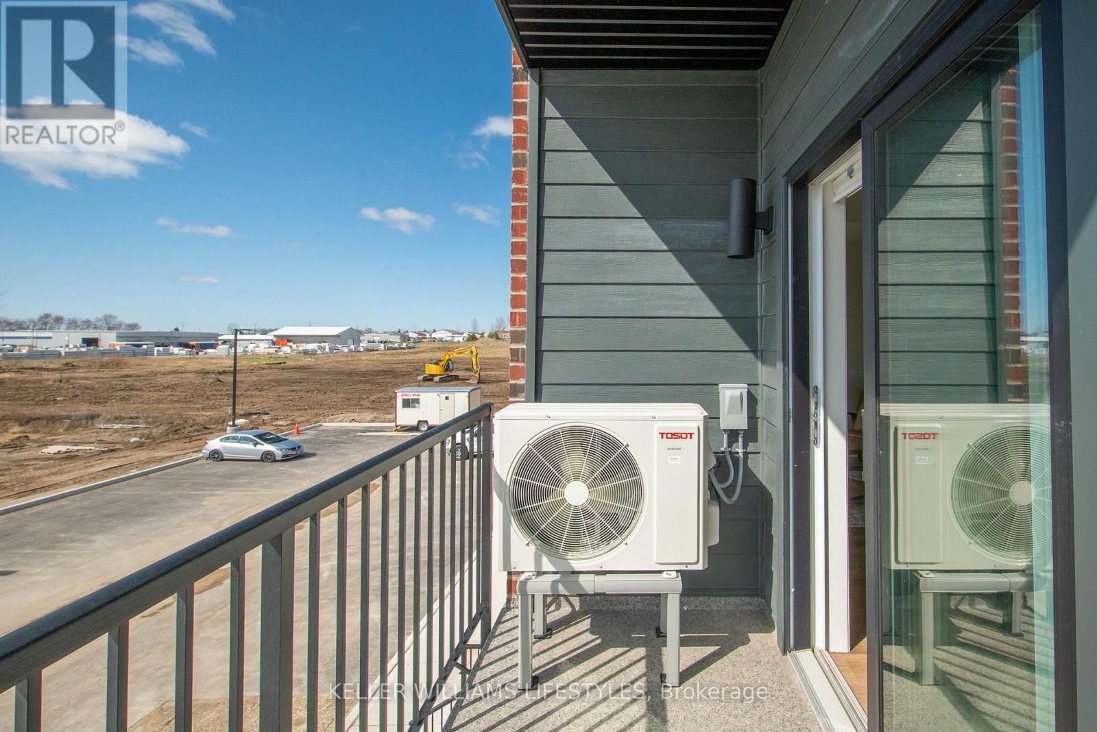 42 - 470 DARCY DRIVE Image 22