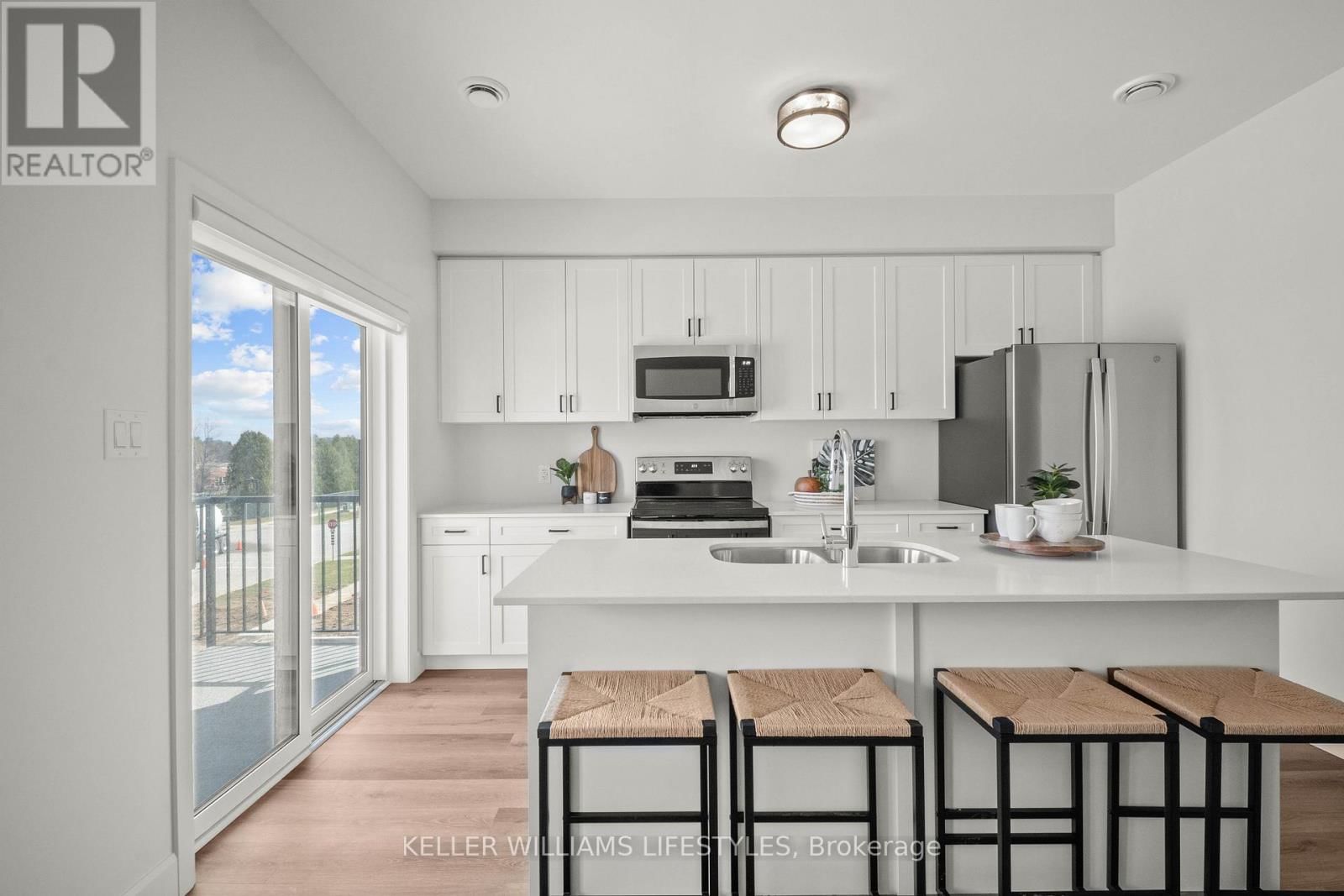 42 - 470 DARCY DRIVE Image 6