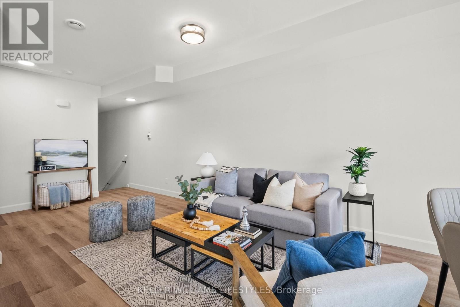 42 - 470 DARCY DRIVE Image 7