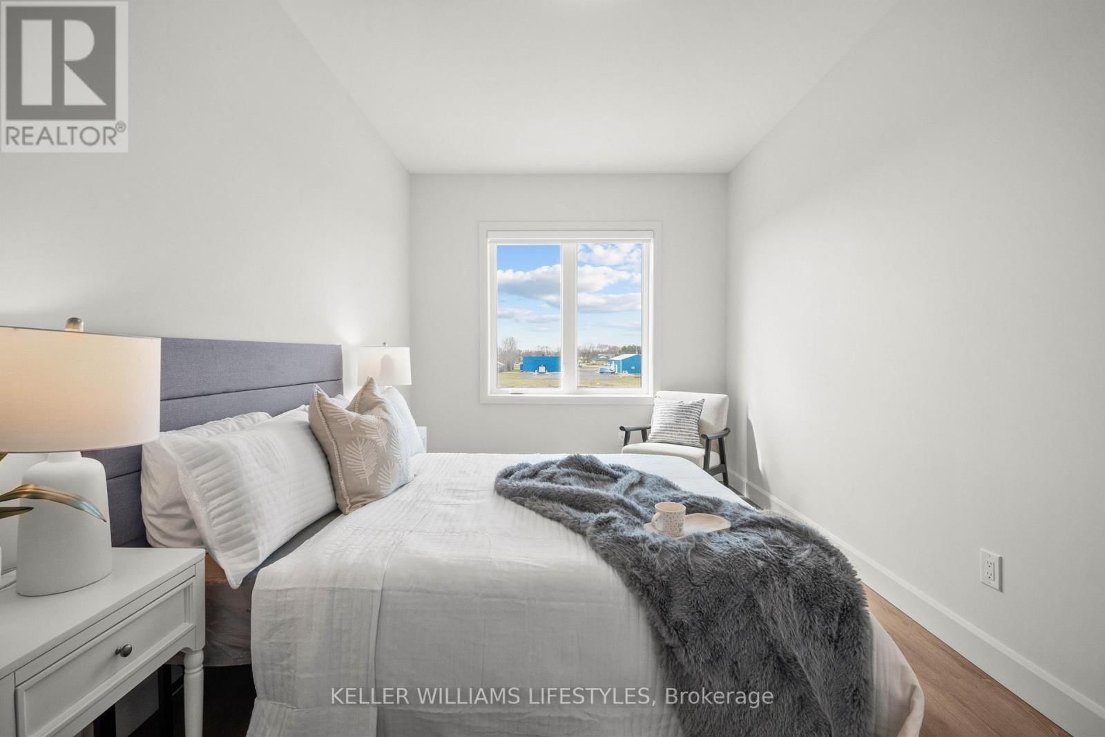 12 - 470 DARCY DRIVE Image 21