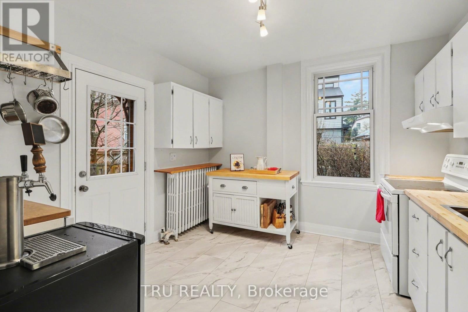 49 NEWTON STREET Image 12