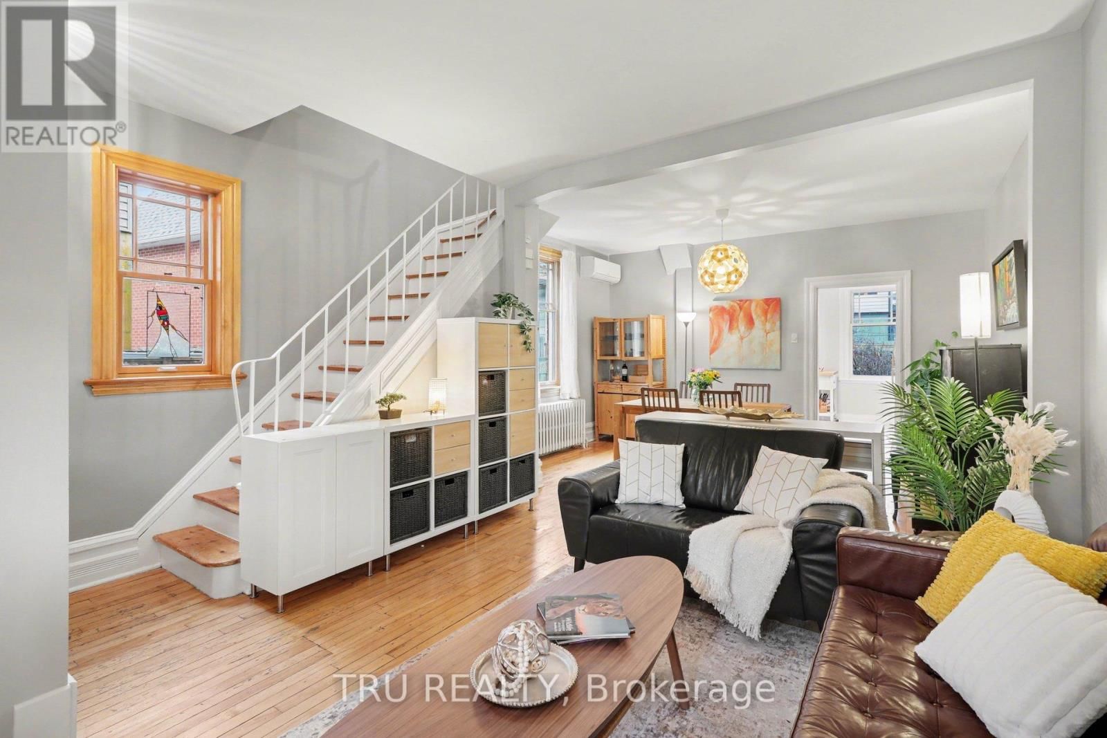 49 NEWTON STREET Image 5