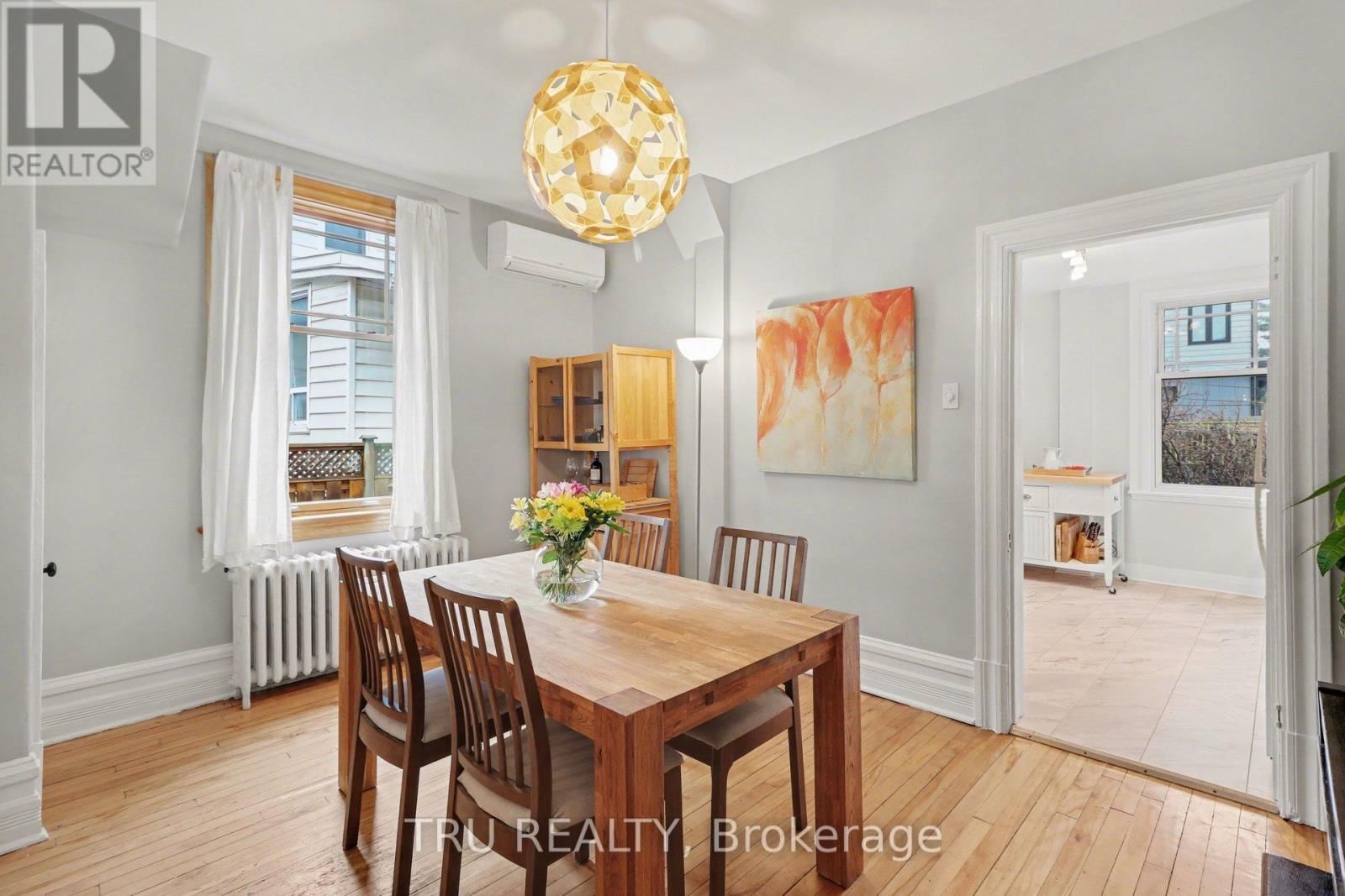 49 NEWTON STREET Image 9