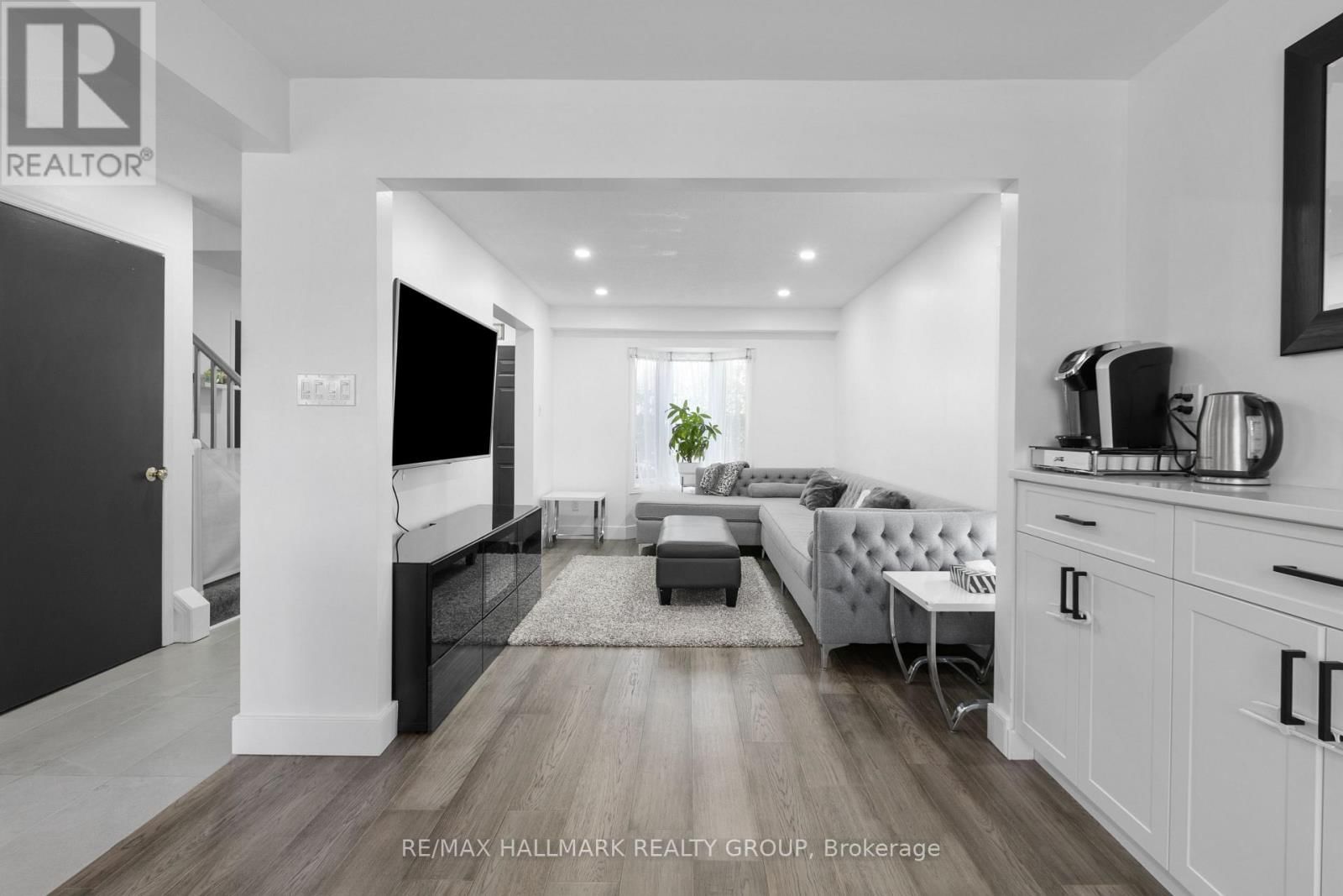 2 NEWPORT CRESCENT Image 5