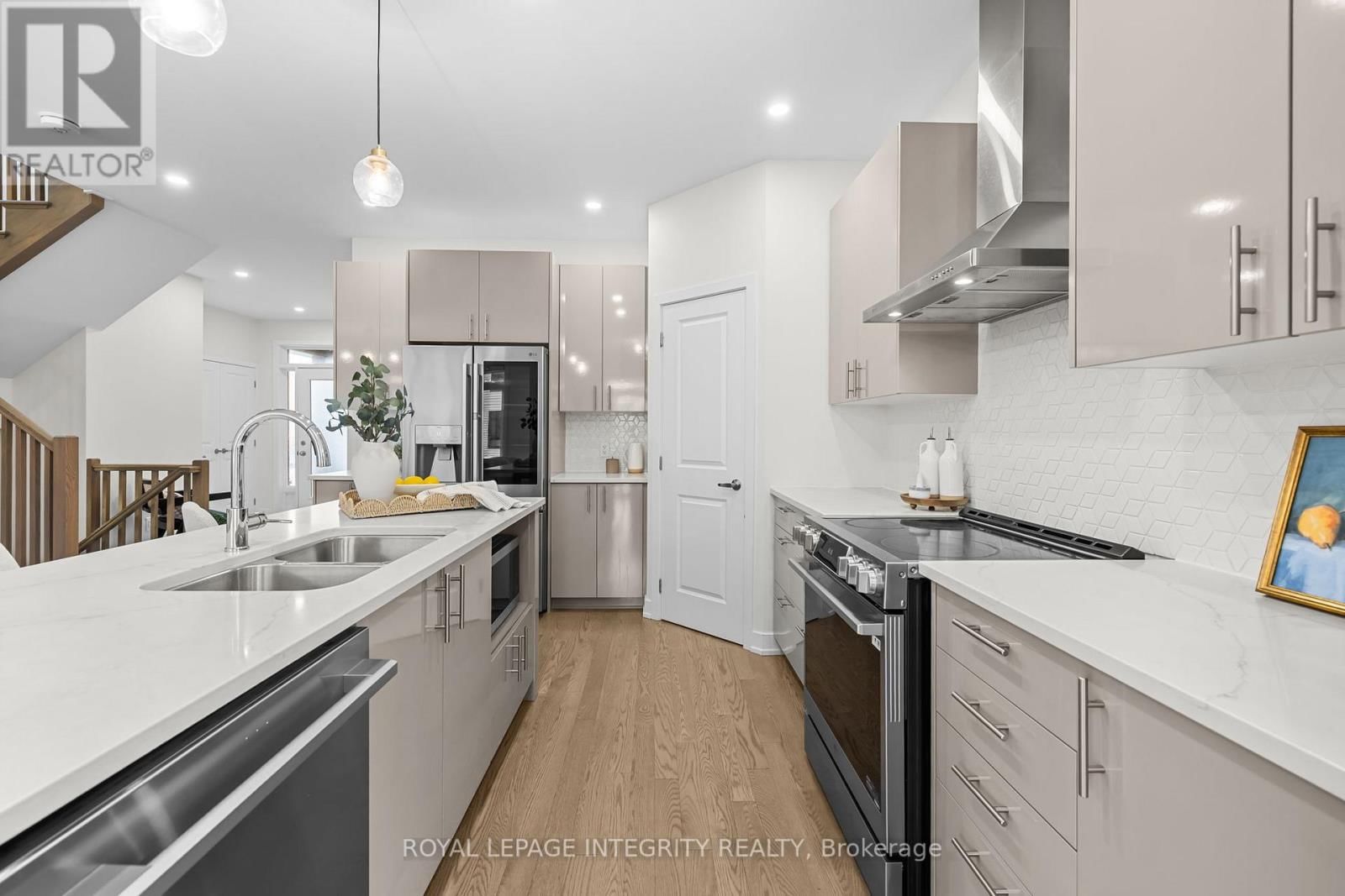 744 COPE DRIVE Image 18