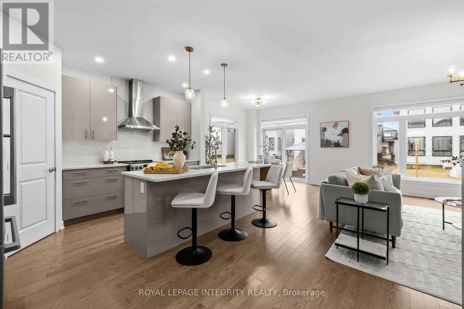 744 COPE DRIVE Image 6