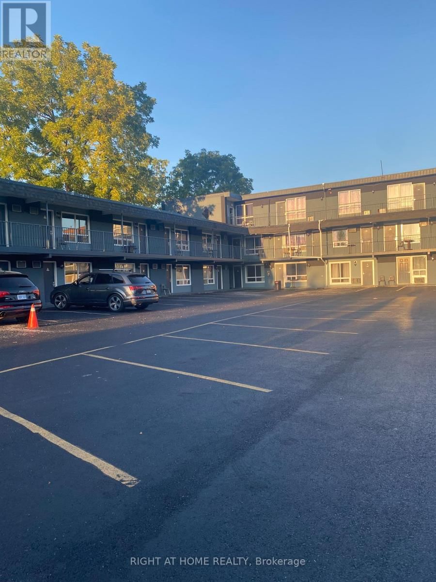 5958 FALLSVIEW BOULEVARD Image 12