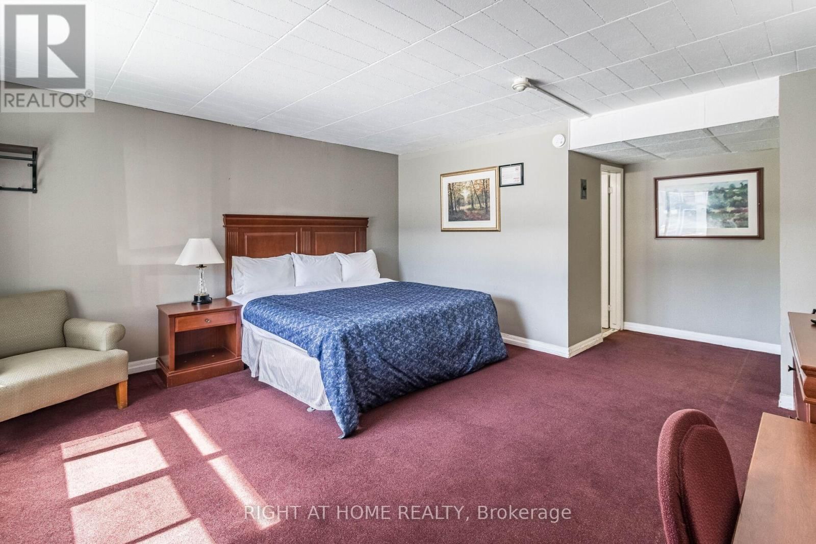 5958 FALLSVIEW BOULEVARD Image 16