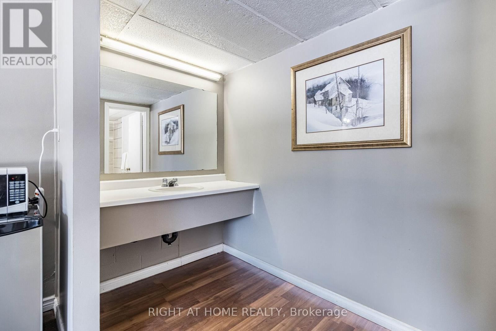 5958 FALLSVIEW BOULEVARD Image 19