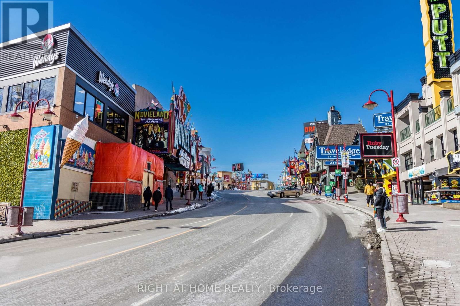 5958 FALLSVIEW BOULEVARD Image 20