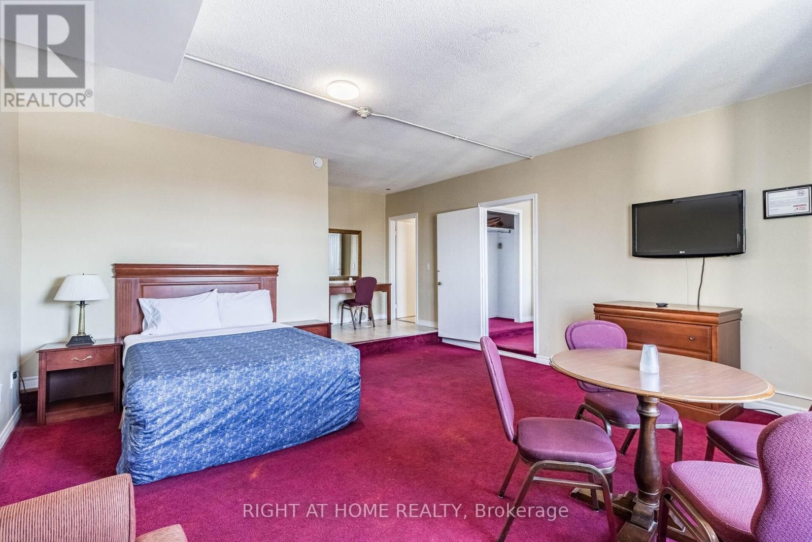 5958 FALLSVIEW BOULEVARD Image 29