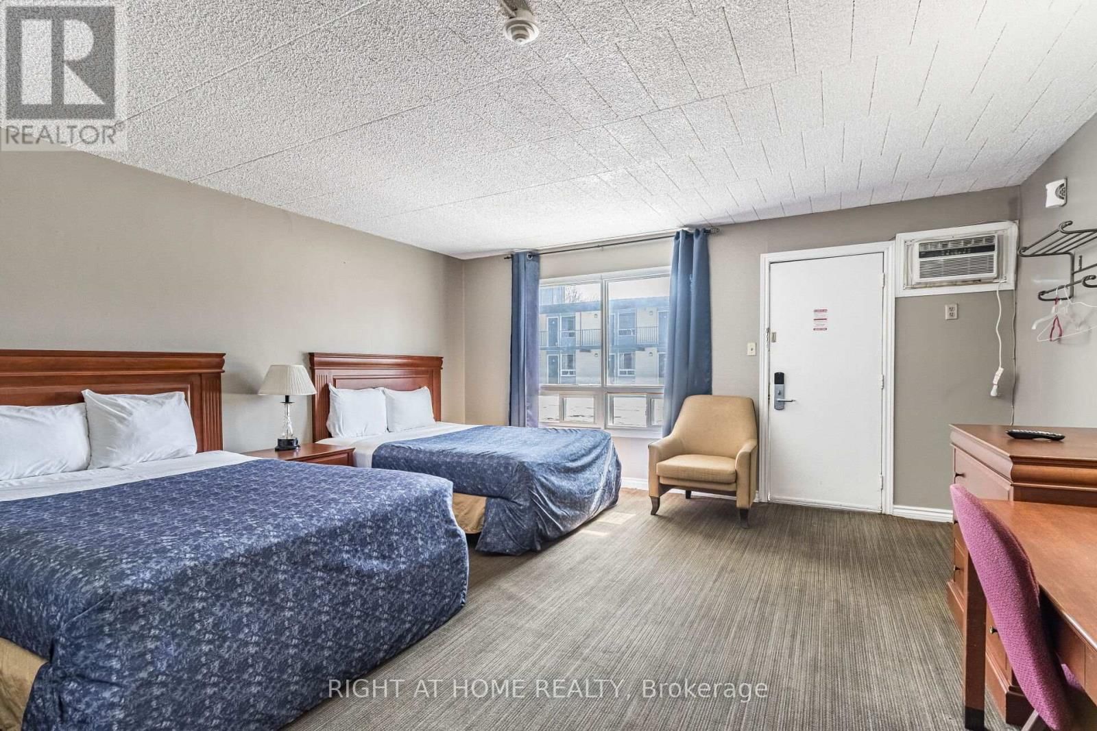 5958 FALLSVIEW BOULEVARD Image 37