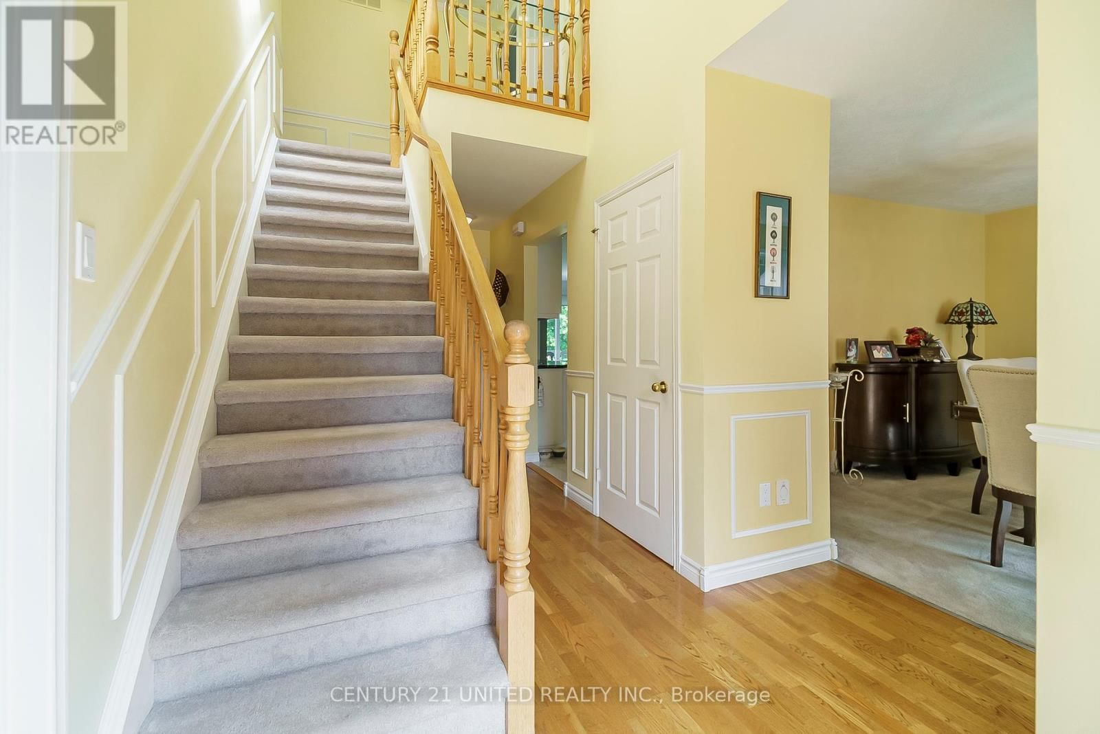 1656 CHAMPLAIN DRIVE Image 5