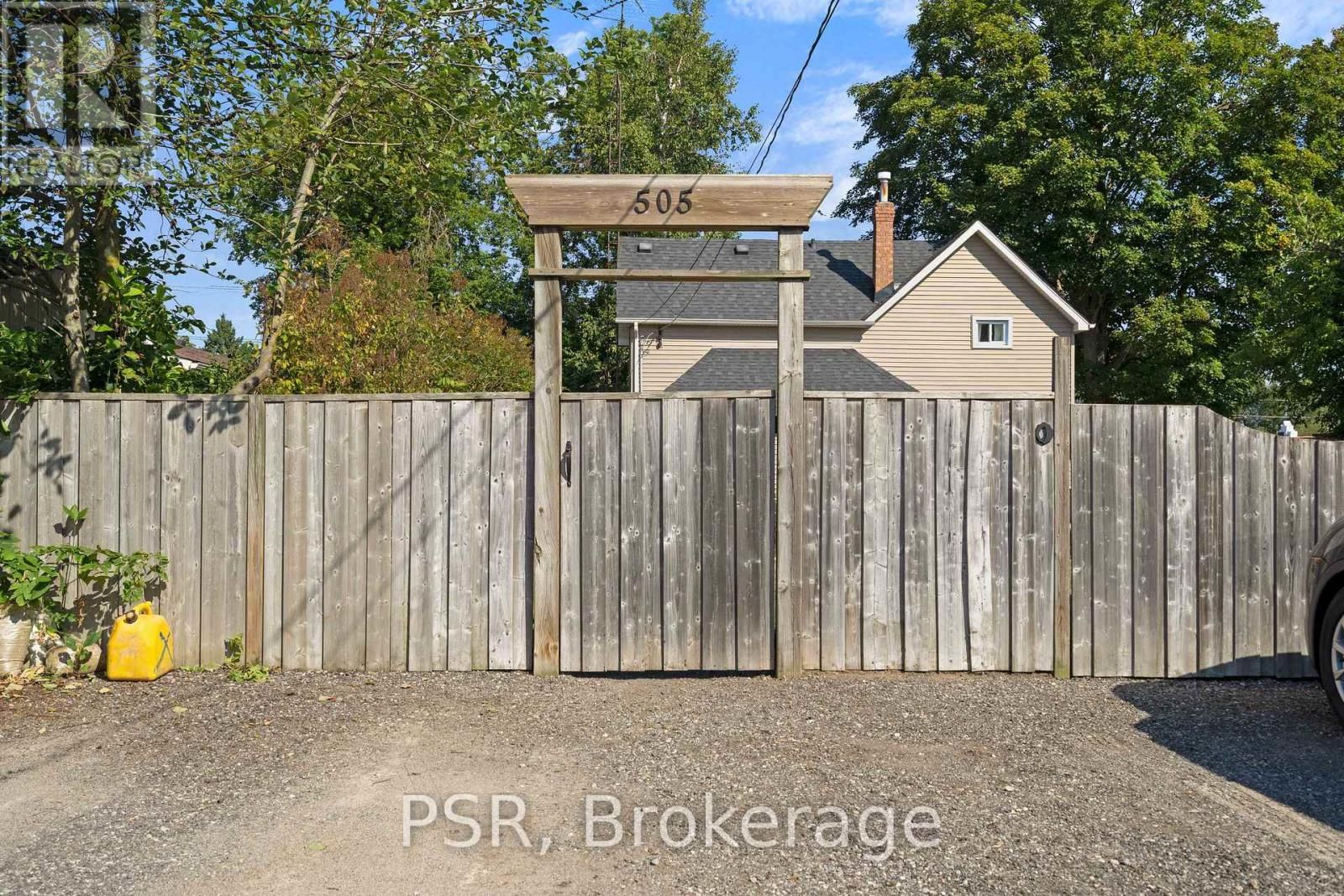 505 MAIN STREET EAST Image 37