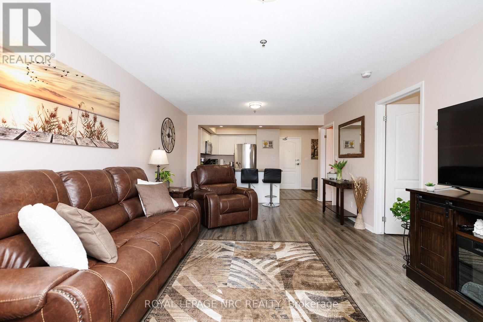 1209 - 330 PRINCE CHARLES DRIVE SOUTH Image 14