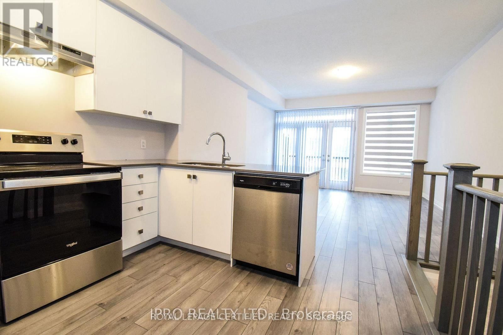 404 - 585 COLBORNE STREET EAST Image 13