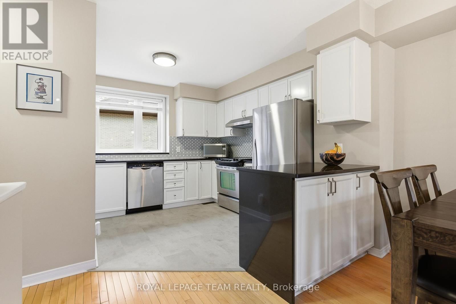 10 CORNERSTONE PRIVATE Image 10