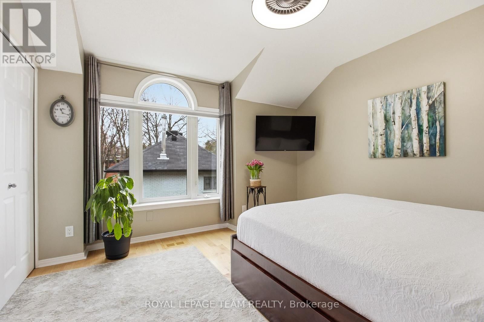 10 CORNERSTONE PRIVATE Image 15