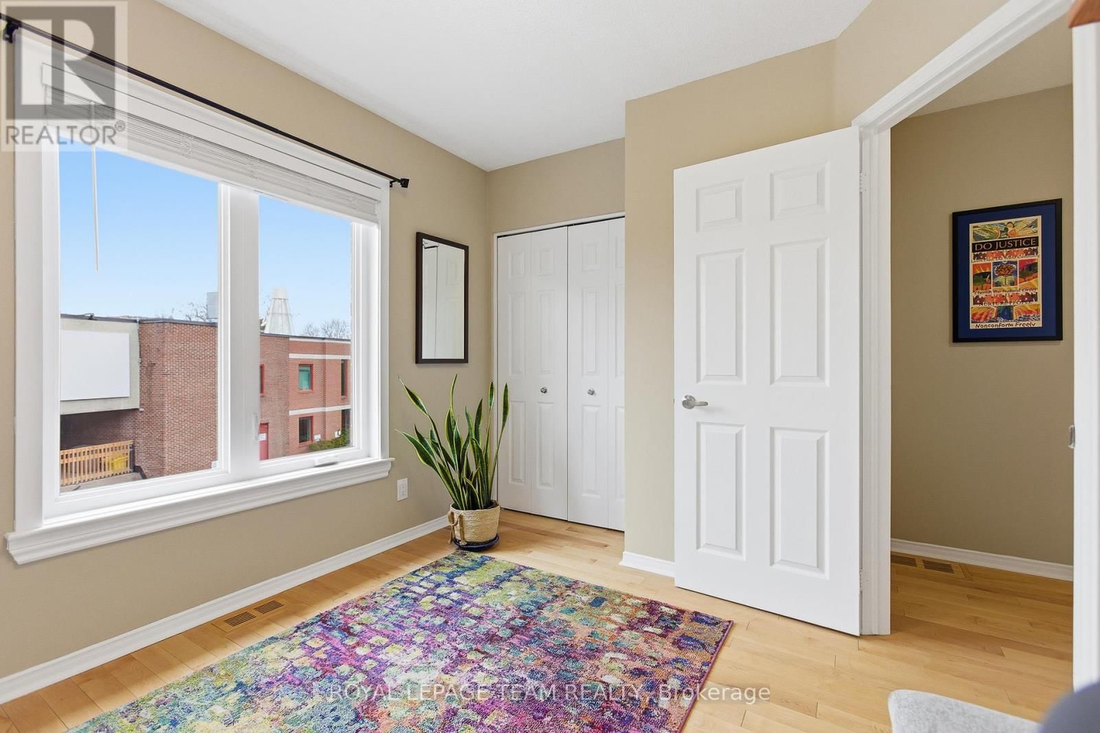 10 CORNERSTONE PRIVATE Image 18