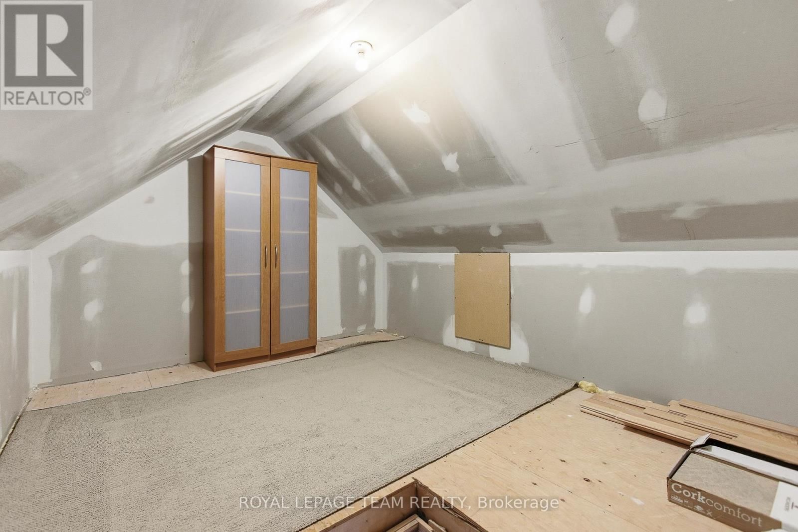 10 CORNERSTONE PRIVATE Image 22