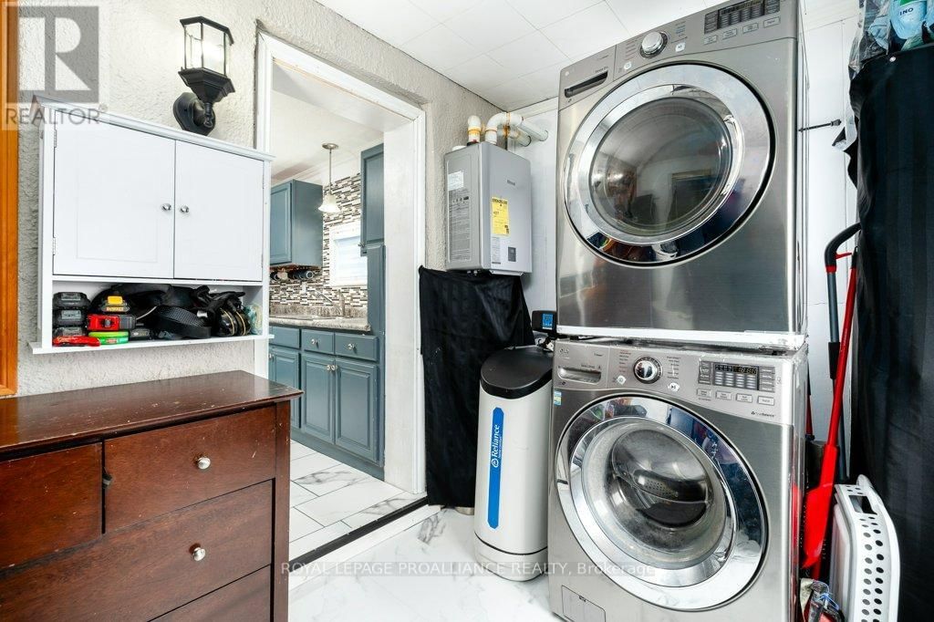 17 MEYERS STREET Image 18