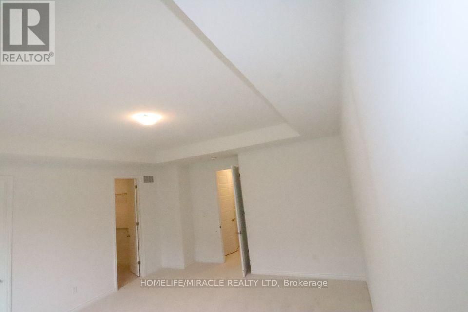 2 - 278 FORESTWALK STREET Image 17