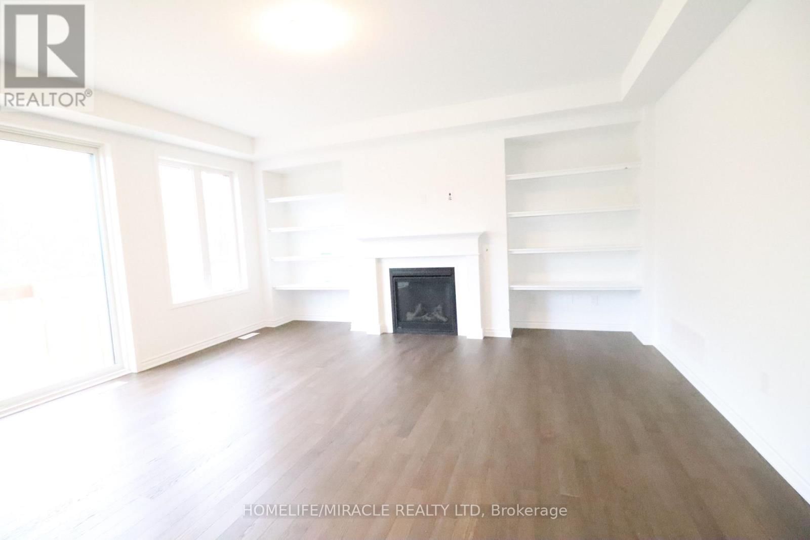 2 - 278 FORESTWALK STREET Image 9