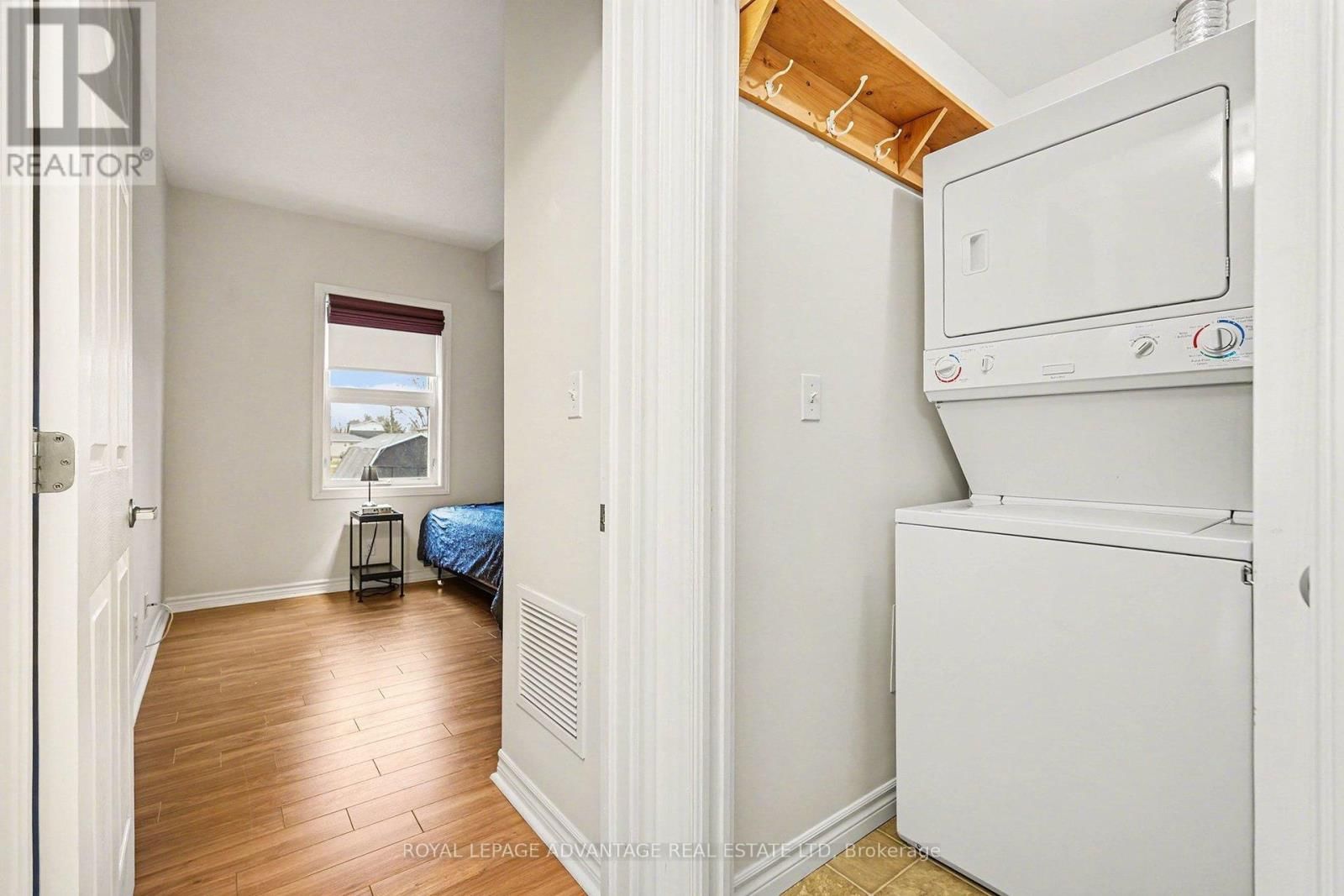 204 - 22 WELLAND STREET Image 11