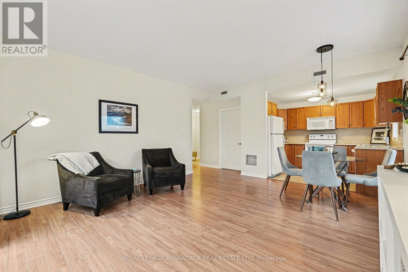 204 - 22 WELLAND STREET Image 5