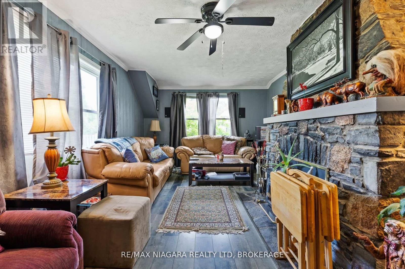 549 FERNDALE AVENUE Image 13