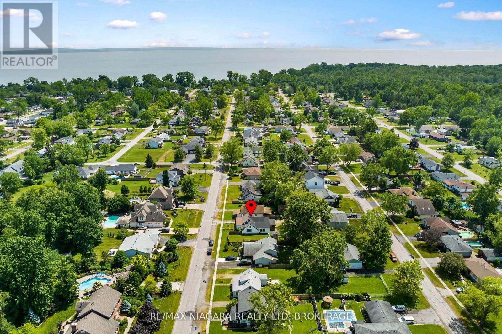 549 FERNDALE AVENUE Image 6