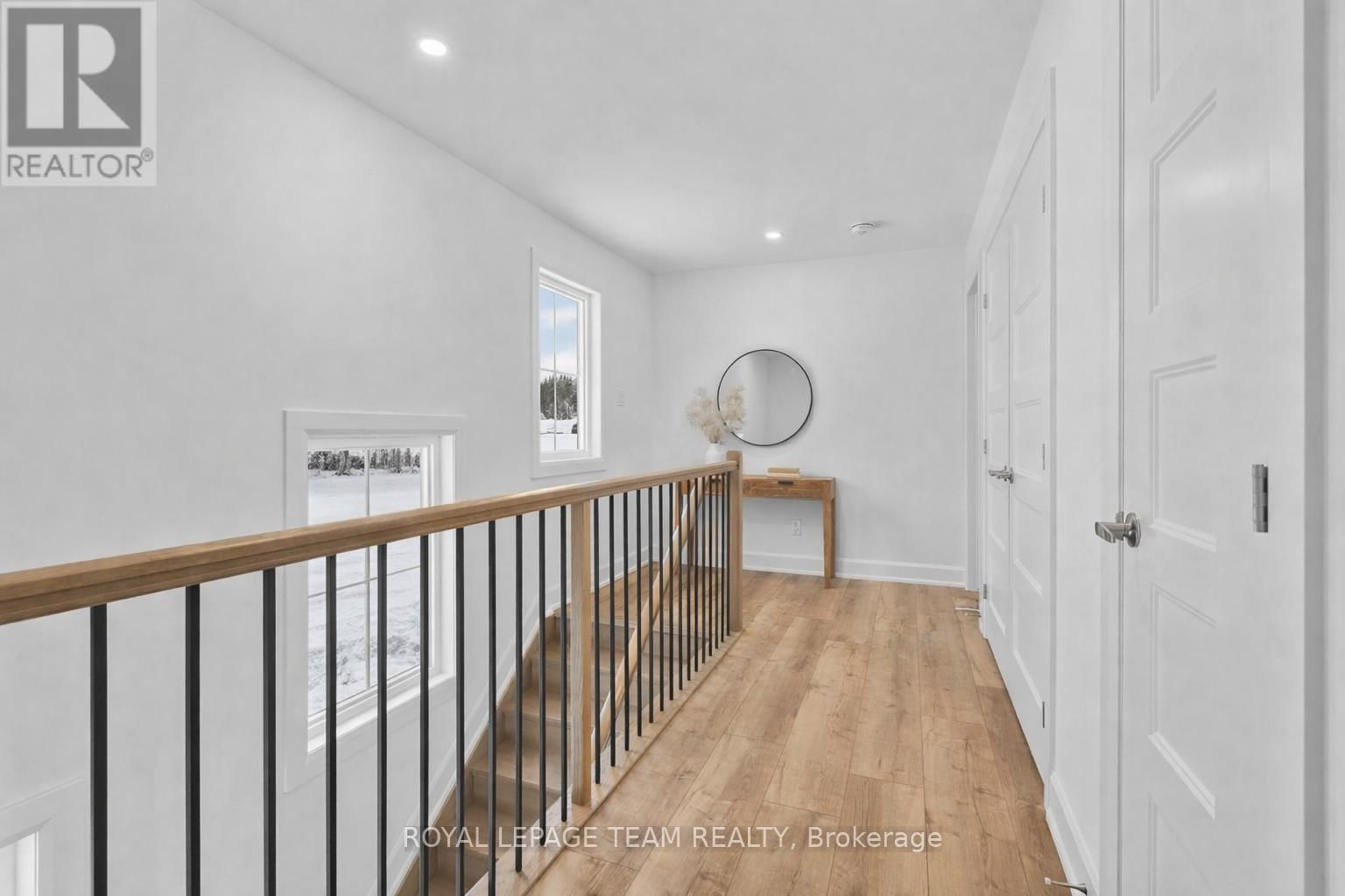 748 TAILSLIDE PRIVATE Image 17