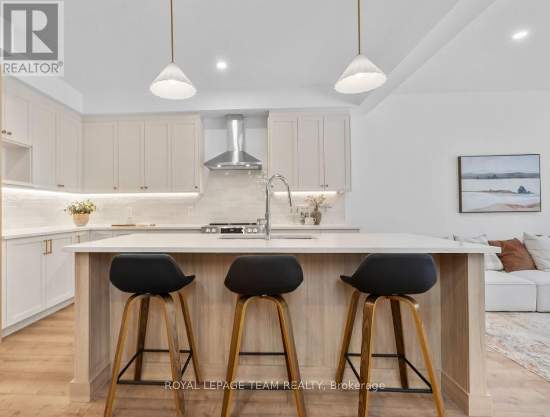 748 TAILSLIDE PRIVATE Image 4