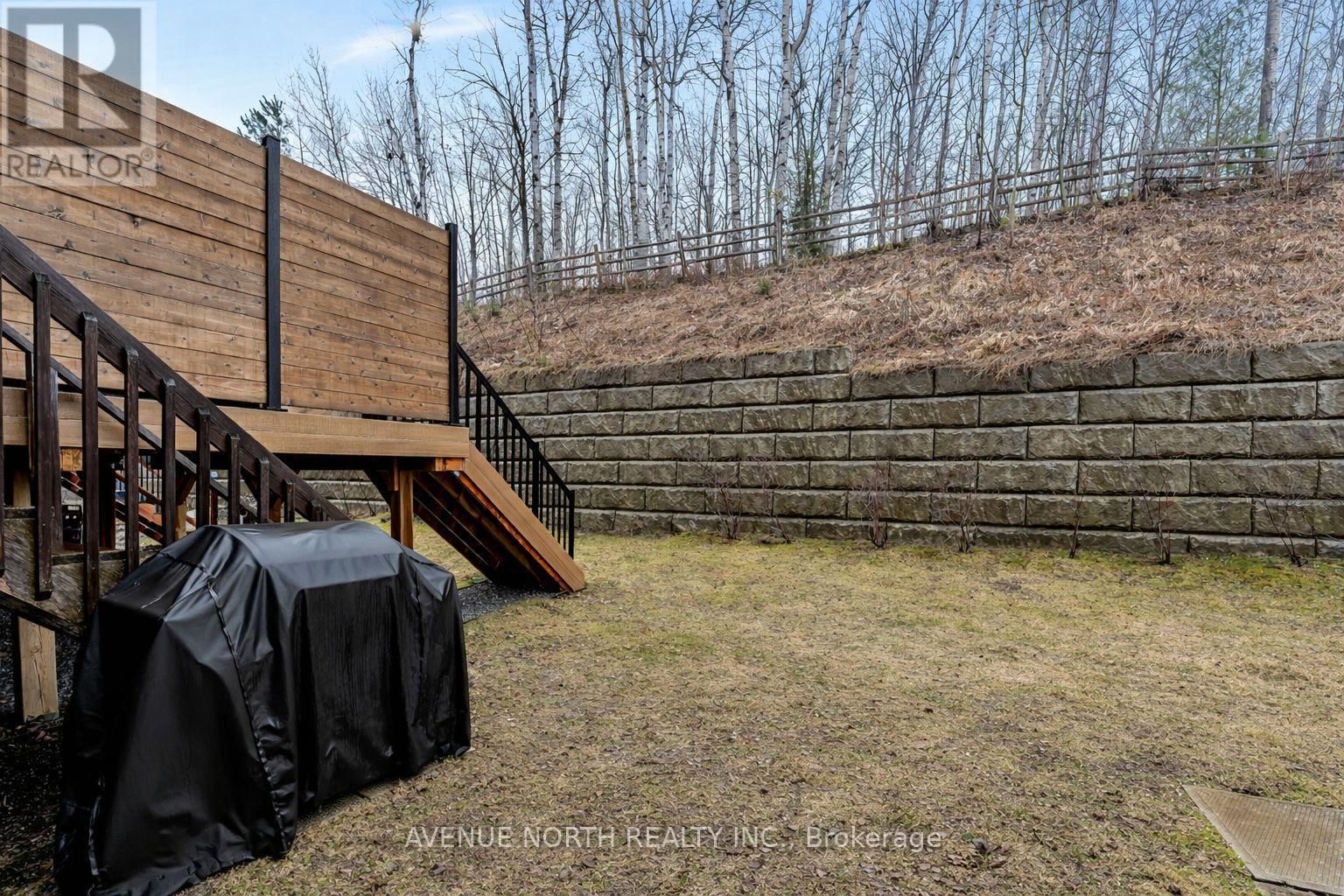 120 LIONEL PRIVATE Image 41