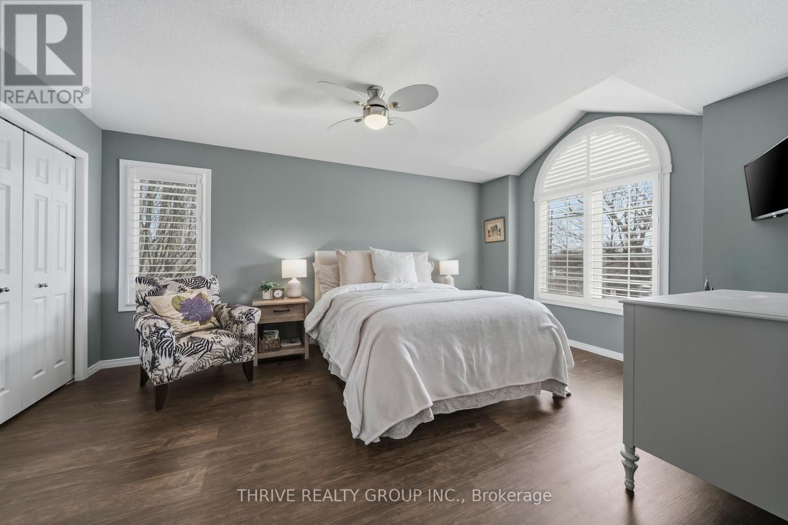 2 - 582 HYDE PARK ROAD Image 14