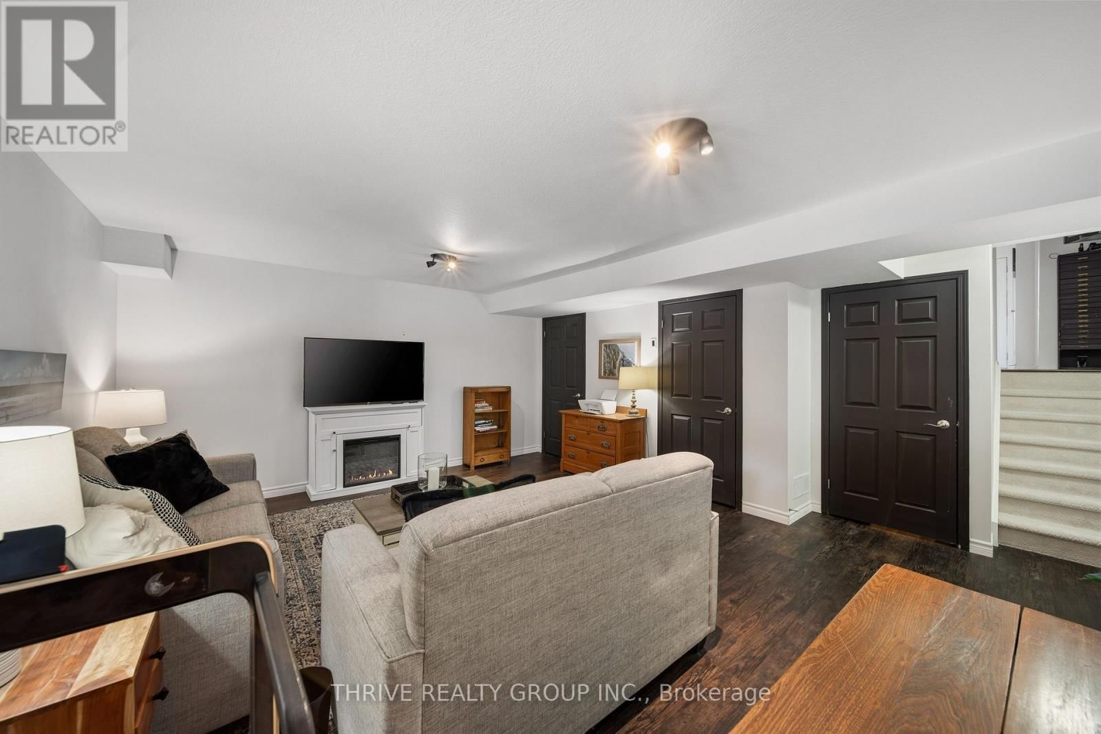 2 - 582 HYDE PARK ROAD Image 26