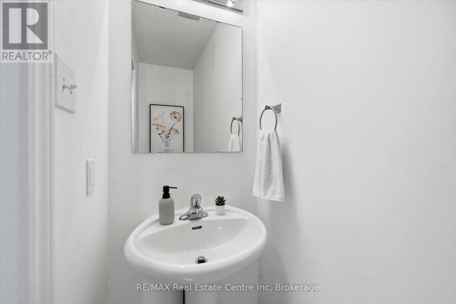 24 - 54 NISBET BOULEVARD Image 12