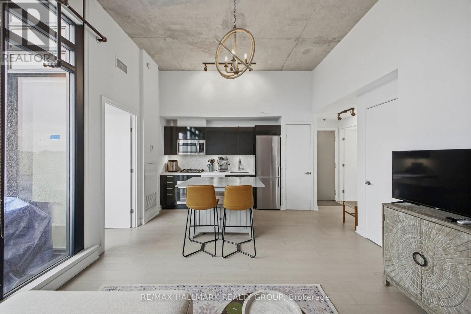 1001 - 203 CATHERINE STREET Image 11