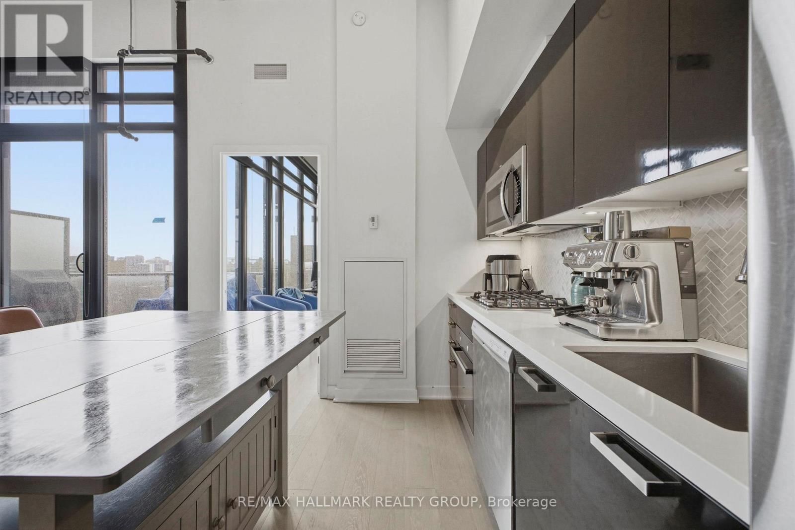 1001 - 203 CATHERINE STREET Image 13