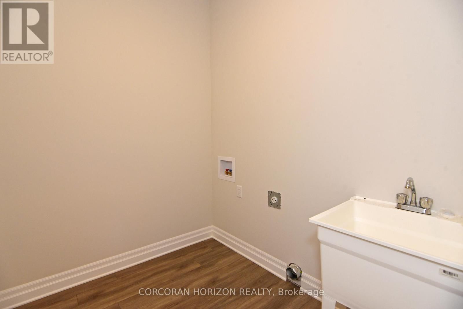 403 BREAKWATER BOULEVARD Image 4