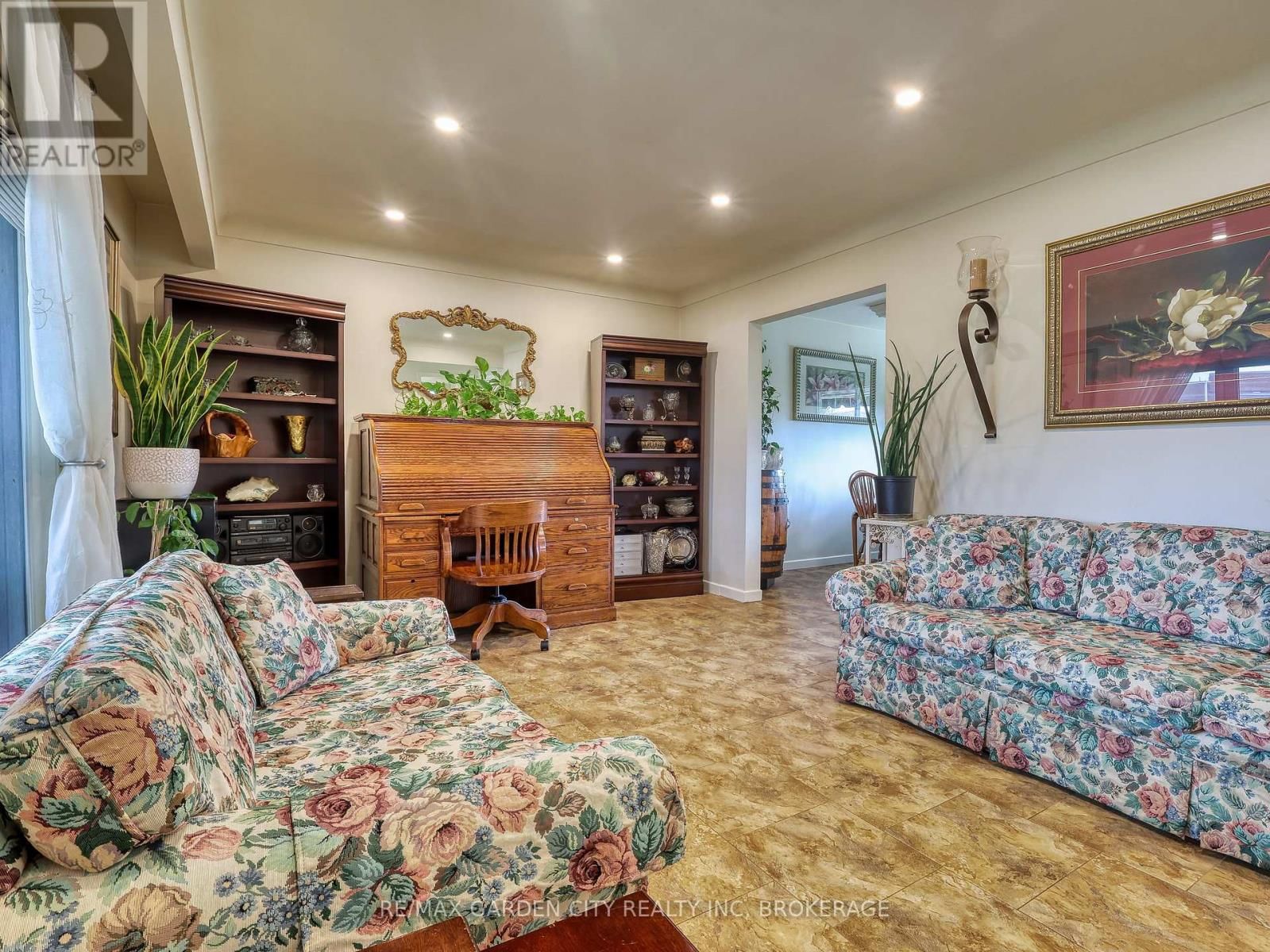 30 GLENVIEW AVENUE Image 11