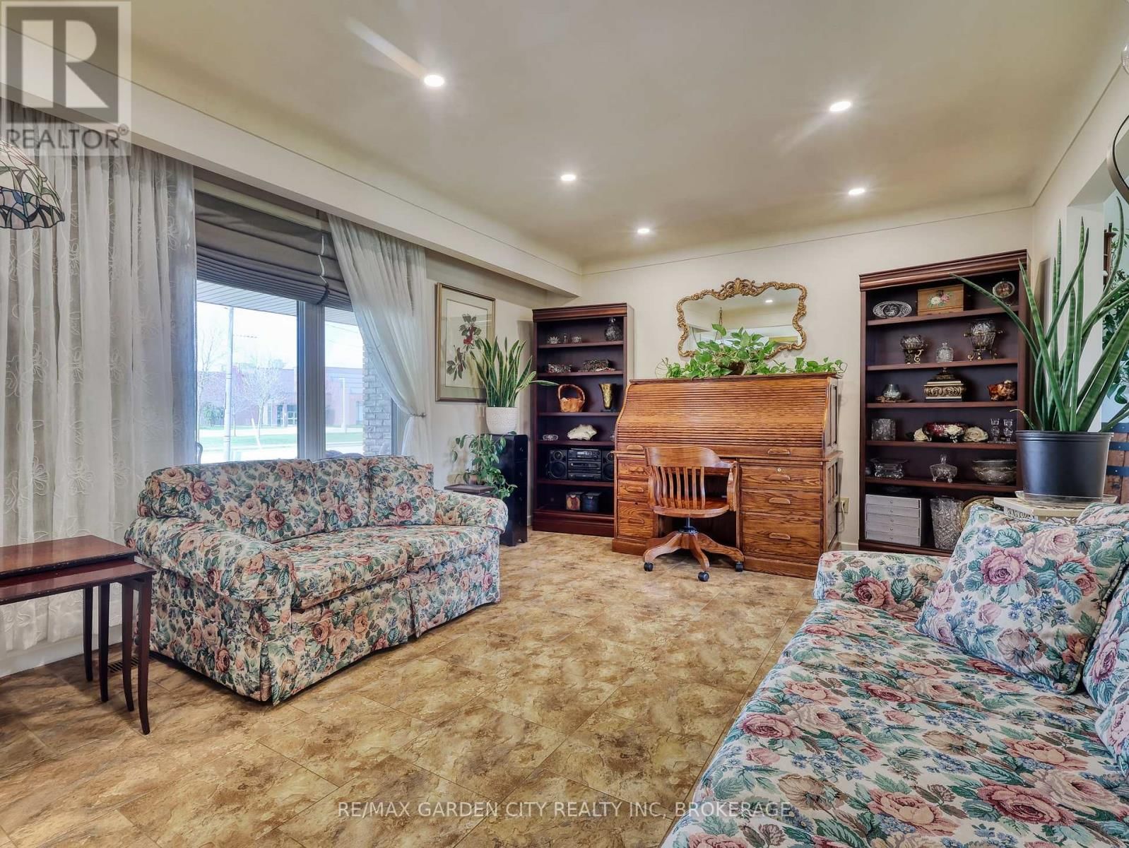 30 GLENVIEW AVENUE Image 13