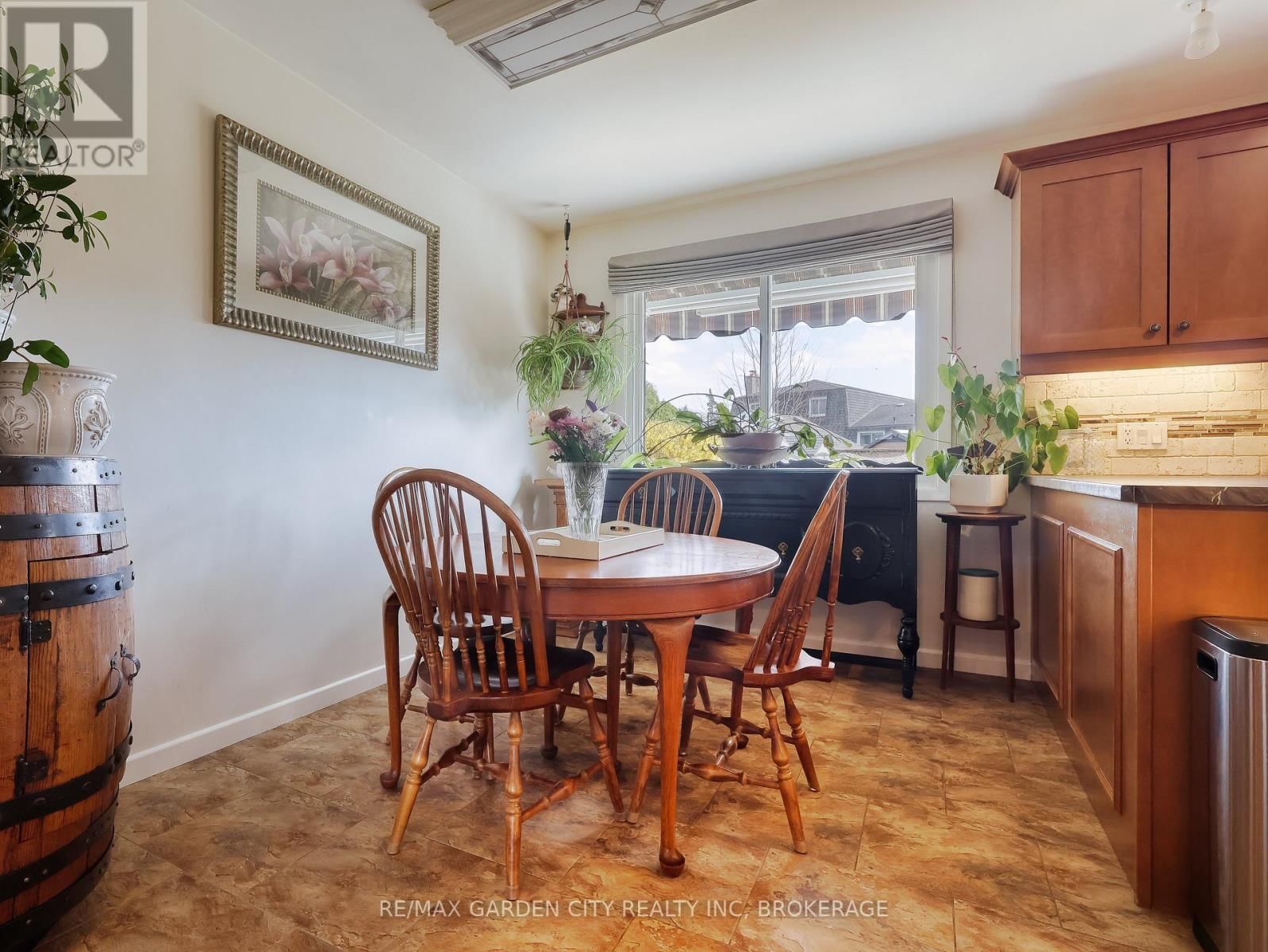 30 GLENVIEW AVENUE Image 16