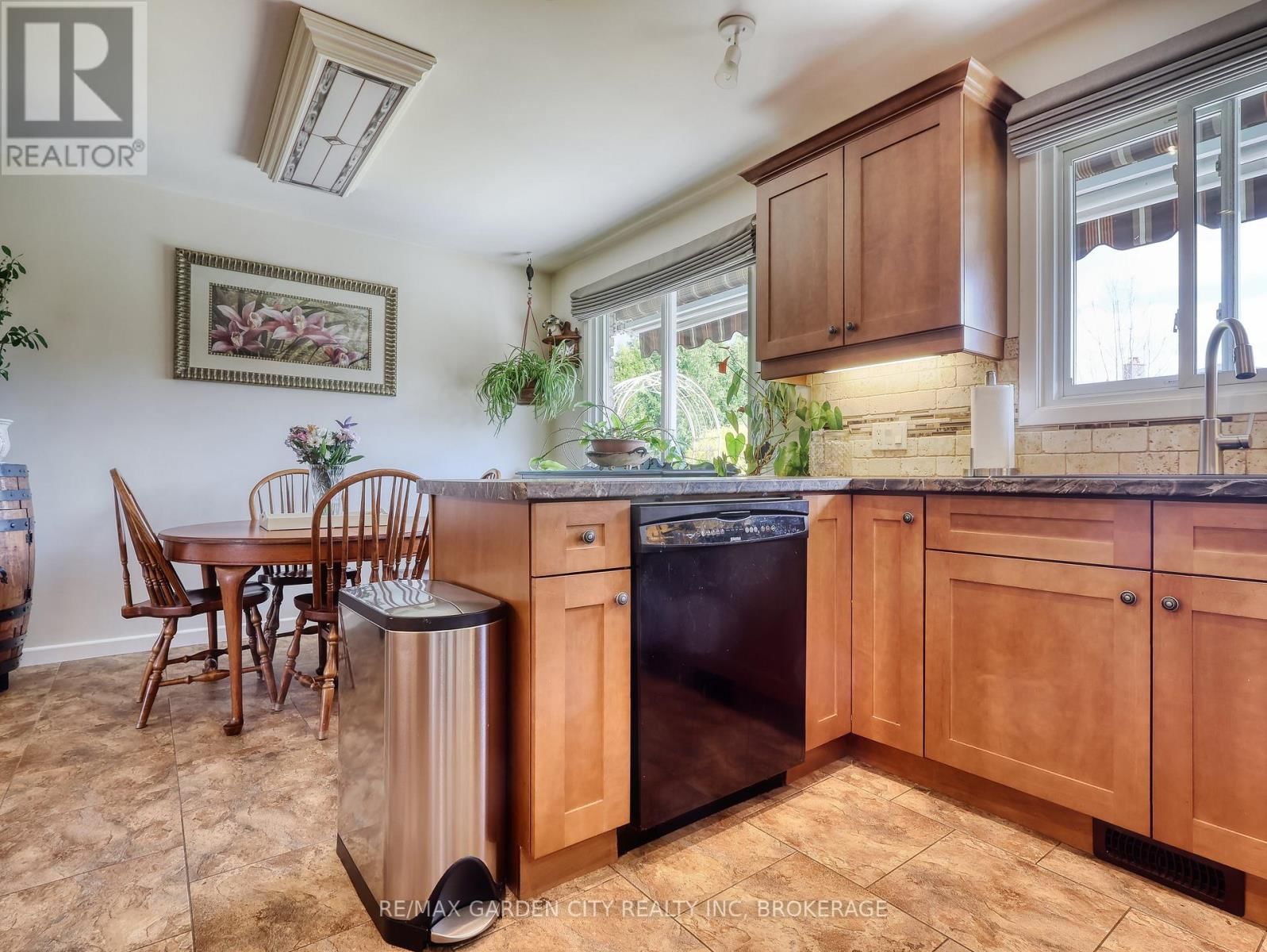 30 GLENVIEW AVENUE Image 22