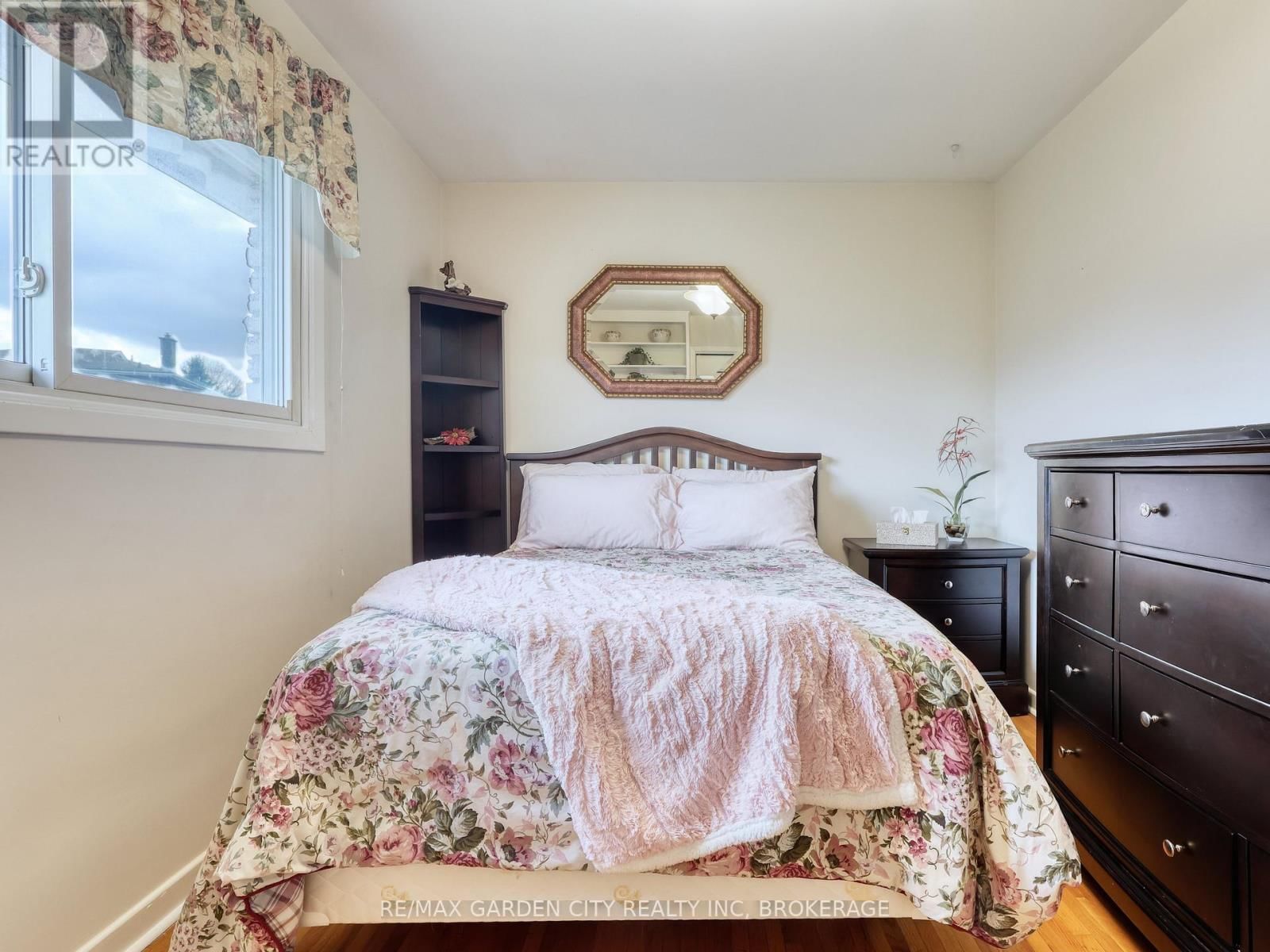 30 GLENVIEW AVENUE Image 26