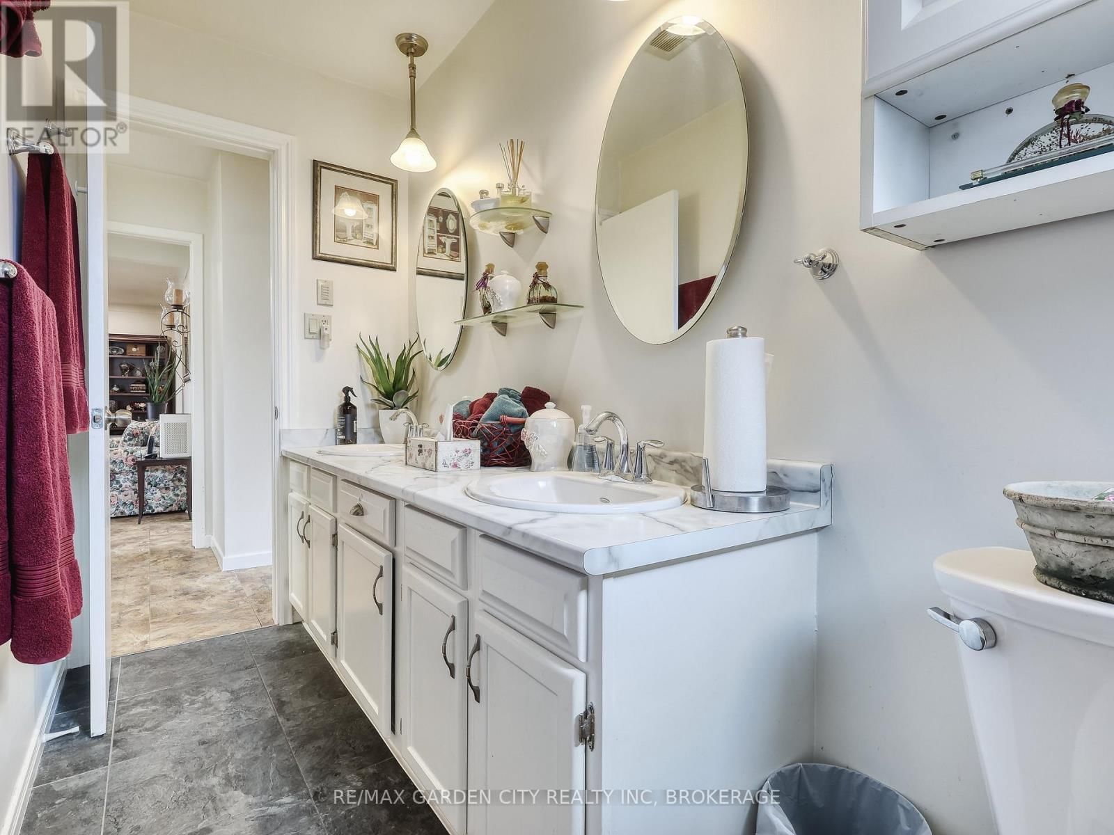 30 GLENVIEW AVENUE Image 29