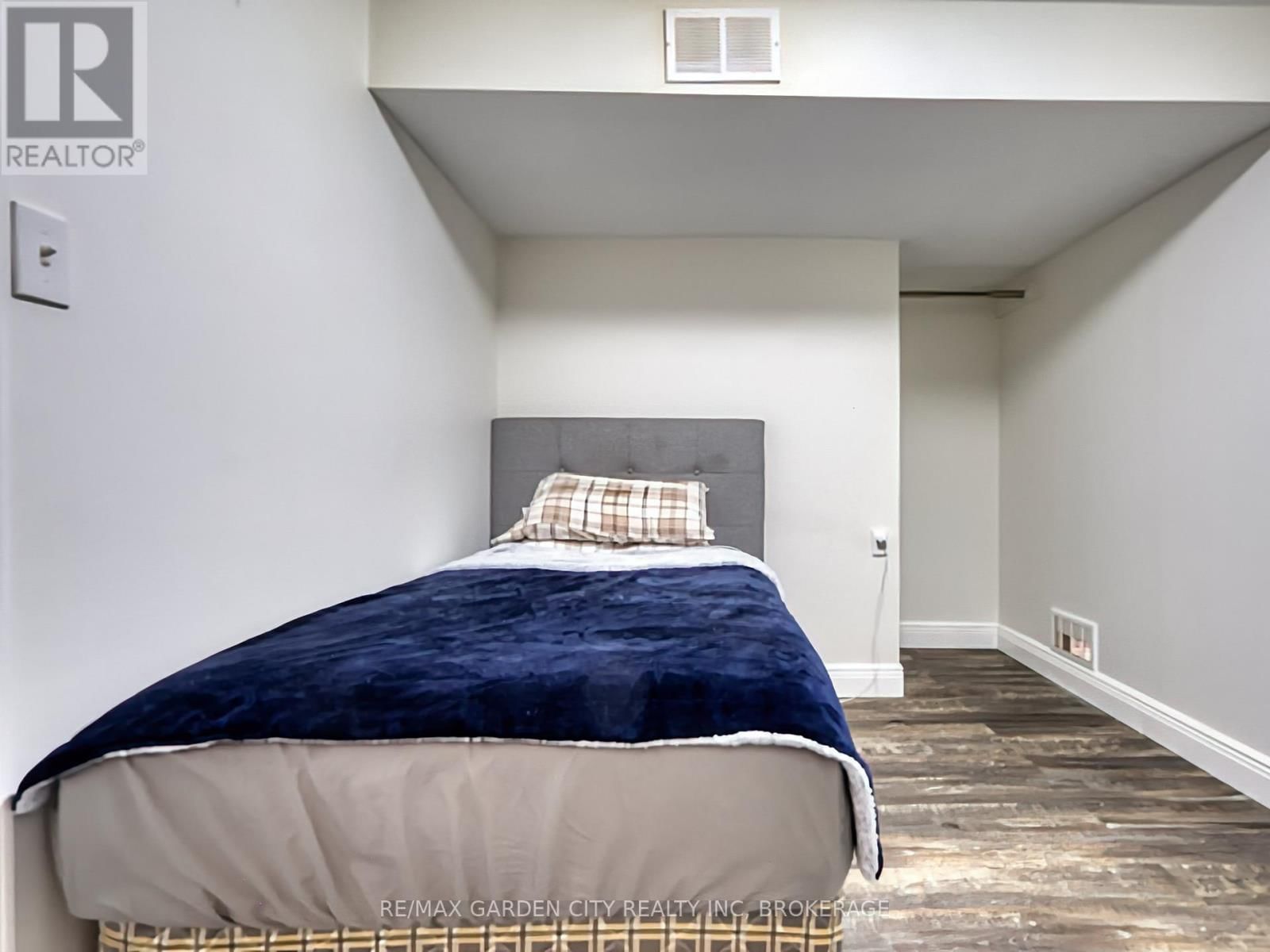 30 GLENVIEW AVENUE Image 38